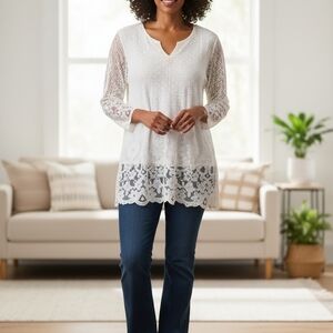 Alfred Dunner XL White Lace 3/4 Sleeve Top V-Neck Floral Scalloped Hem Beaded